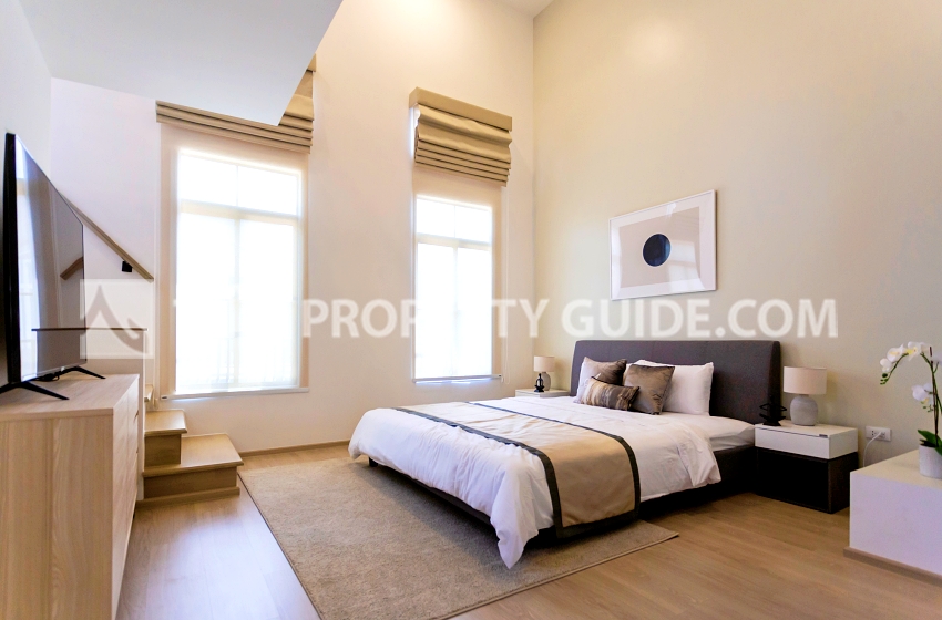 Townhouse in Bangnatrad 